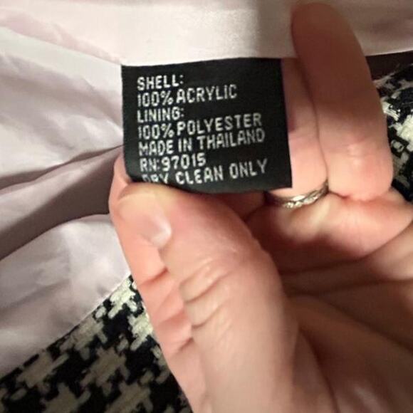 Excellent size 6 S black white houndstooth Larry Levine long dress coat - Picture 5 of 5